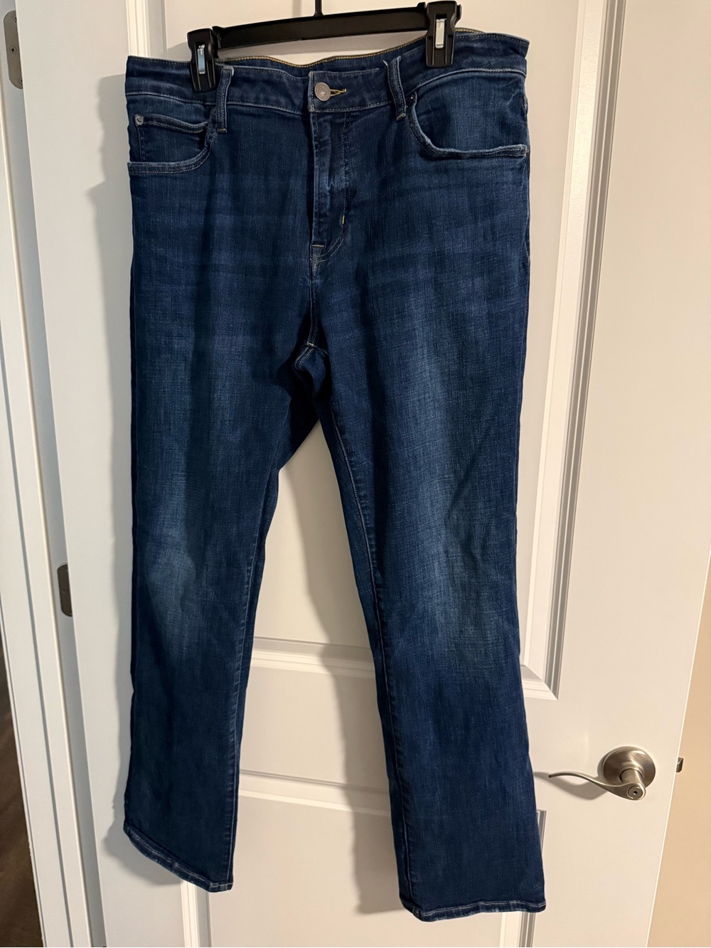 Men’s American Eagle Outfitters Classic Bootcut Dark Blue Jeans - Picture 2 of 7